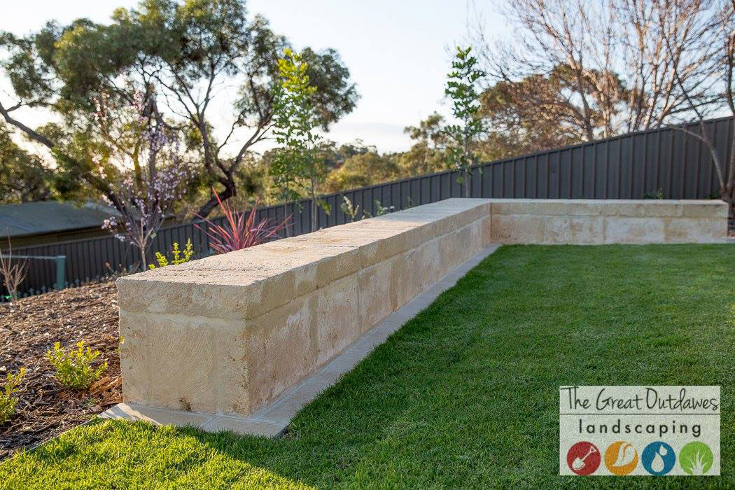 retaining wall seating